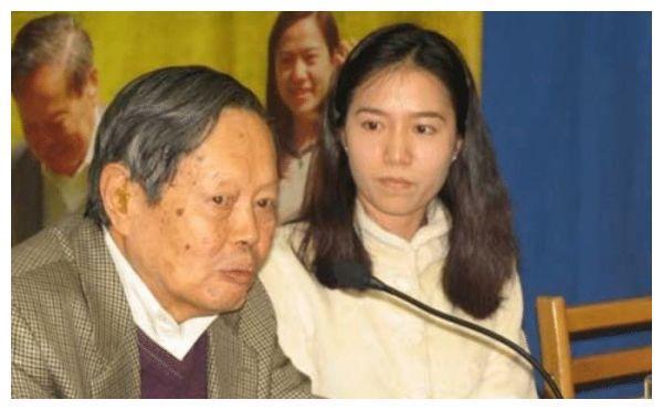 当你了解28岁的翁帆遭遇过什么, 就能理解她为什么嫁给82岁的杨振