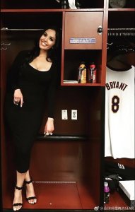 ​NBA球星科比·布莱恩特和妻子瓦妮莎将迎来第四个孩子